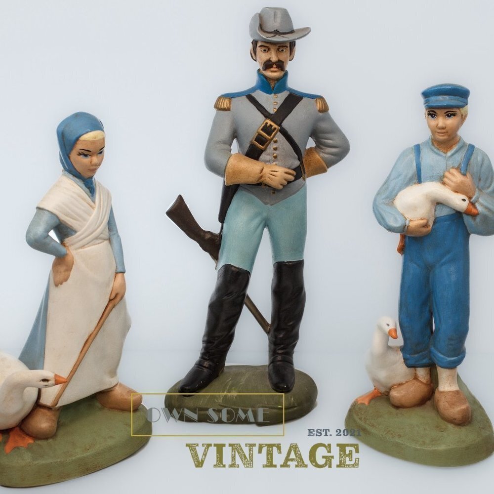 SET of 3 Vintage Ceramic Dutch Colonial 7” Figurines - Hand Painted - Picture 8 of 8